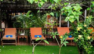 
A garden outside Sok Sabay Resort
