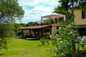 Vonkajšia záhrada v ubytovaní Agriturismo San Giacomo