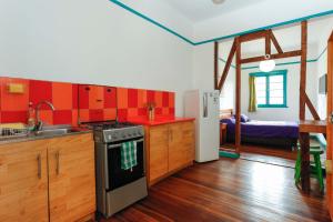 Eldhús eða eldhúskrókur á Casa Violeta Limón
