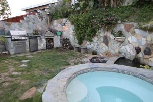 Zahrada ubytování Artistic Resort Like Home with Pool