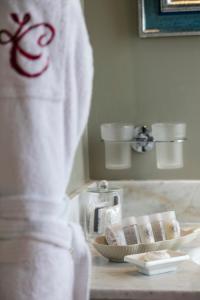 a counter with two plates of towels on a table at Le Cavendish in Cannes