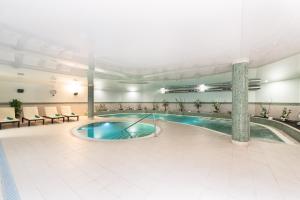 Basen w obiekcie Sun Grove Villas & Spa lub w pobliżu