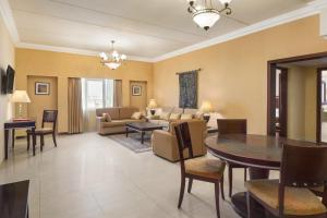 Gallery image of Ramada by Wyndham Dammam Khaleej Road in Dammam