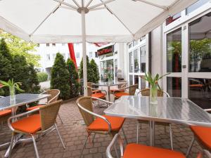 Restaurace v ubytování DORMERO Hotel Dresden Airport