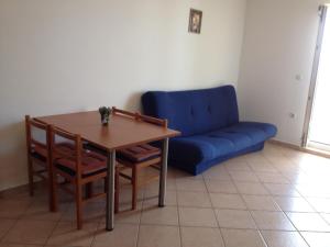 A seating area at Apartments Isabella - Family Only