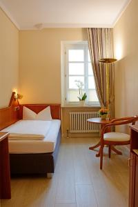 Gallery image of Hotel garni Kaiserstuhl in Ihringen