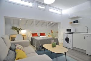 Η κουζίνα ή μικρή κουζίνα στο nQn Aparts & Suites Madrid