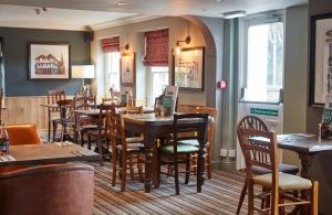 Afbeelding uit fotogalerij van Swan Hotel by Greene King Inns in Thaxted