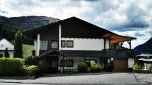 Zdjęcie z galerii obiektu Appartement Ria w mieście Bad Kleinkirchheim