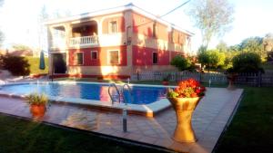 Piscina di El Manantial B&B o nelle vicinanze