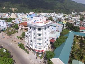 Pemandangan gunung umum atau pemandangan gunung yang diambil dari hotel