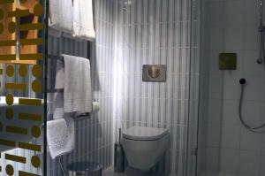 A bathroom at Hotel Kokořín