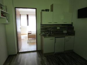 Kuchyňa alebo kuchynka v ubytovaní Ferienwohnung Huber