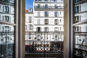 Imagen de la galería de Hotel Delambre, en París