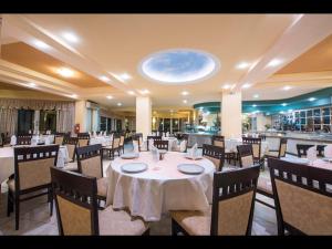 Restaurace v ubytování Potamaki Beach Hotel