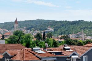 Nespecifikovaný výhled na hory nebo výhled na hory při pohledu z apartmánu