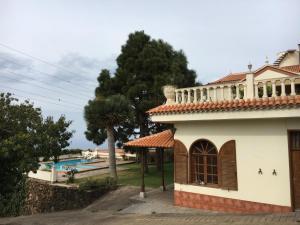 Bazén v ubytování Finca AliBaba nebo v jeho okolí