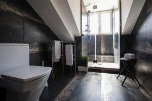 A bathroom at Penthouse Lisboa 204