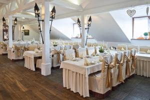 Εστιατόριο ή άλλο μέρος για φαγητό στο Resort Pod Lasem