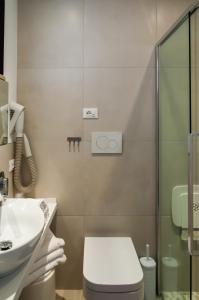Koupelna v ubytování Hotel Eden