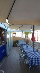 A restaurant or other place to eat at Hostal Cubelles
