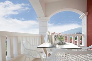 Gallery image of Villa Apartments Art in Trogir