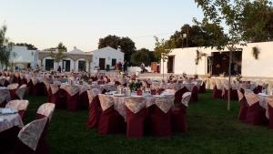 Restaurace v ubytování Alojamiento Rural El Chaparral