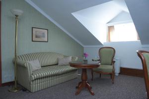 Istumisnurk majutusasutuses Hotel Skala