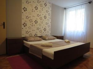Posteľ alebo postele v izbe v ubytovaní Terrace apartment Beba - Pag