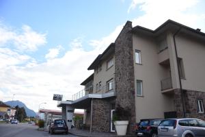 Nespecifikovaný výhled na hory nebo výhled na hory při pohledu z hotelu