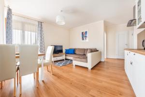 Posedenie v ubytovaní Apartamenty Sun & Snow Gdańsk Bursztynowa