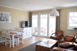TV a/nebo společenská místnost v ubytování Villa Ocean Place