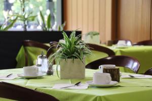 A restaurant or other place to eat at RTB-Hotel - Sportschule