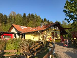 Gallery image of Ferienhaus Lilly am Silbersee in Frielendorf