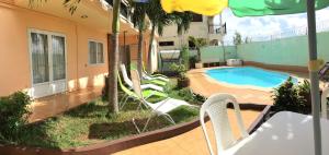 Bazén v ubytování Sunshine Villa Mauritius nebo v jeho okolí