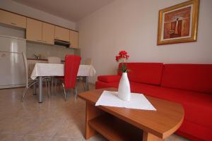 Kuchyň nebo kuchyňský kout v ubytování Apartments Macolic