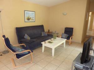 TV a/nebo společenská místnost v ubytování Mas de la Riviere