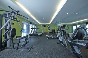 Das Fitnesscenter und/oder die Fitnesseinrichtungen in der Unterkunft Novotel Panama City
