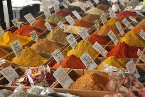 a market with many different spices on display at B&B Bessy 10 in Antibes