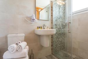 Koupelna v ubytování Hotel Akti