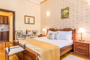 Postel nebo postele na pokoji v ubytování Villas Arbia - Margita Beach hotel
