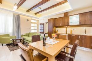 Posezení v ubytování Villas Arbia - Margita Deluxe Beach Hotel