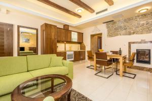 Posezení v ubytování Villas Arbia - Margita Deluxe Beach Hotel