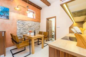 Fotografie z fotogalerie ubytování Villas Arbia - Margita Deluxe Beach Hotel v Rabu