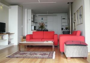 Posezení v ubytování Seaview Apartment in Muizenberg