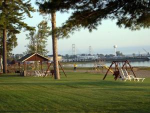 Fotografie z fotogalerie ubytování Waterfront Inn Mackinaw City v destinaci Mackinaw City