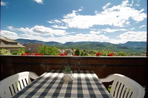 Fotografie z fotogalerie ubytování Garni Saltneregg v destinaci Caldaro + 16 fotografií