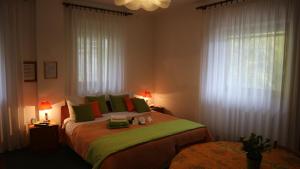 Posteľ alebo postele v izbe v ubytovaní Apartments Ines Komel