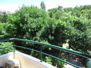 Balkón nebo terasa v ubytování Family Hotel Bistritsa
