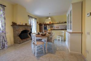 Kuchyň nebo kuchyňský kout v ubytování Bed and Breakfast Nonna Loreta + 37 fotografií